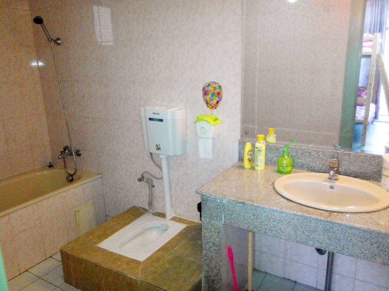 hotelPic