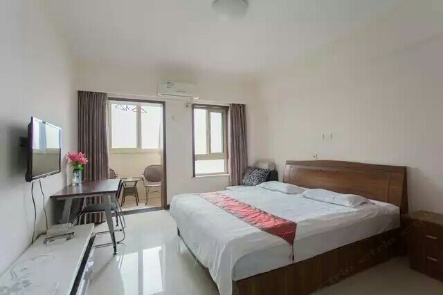 hotelPic