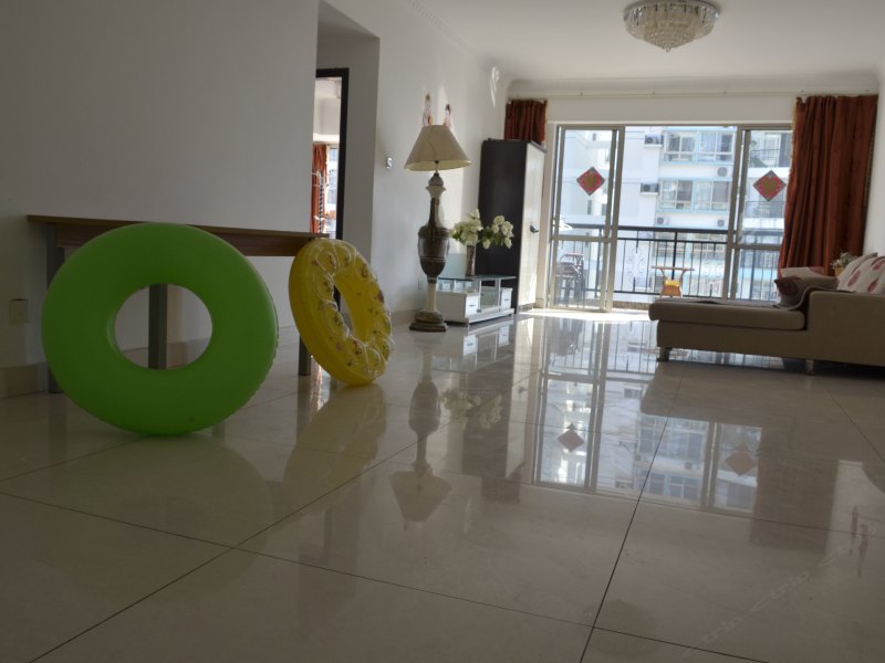 hotelPic