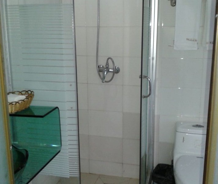 hotelPic