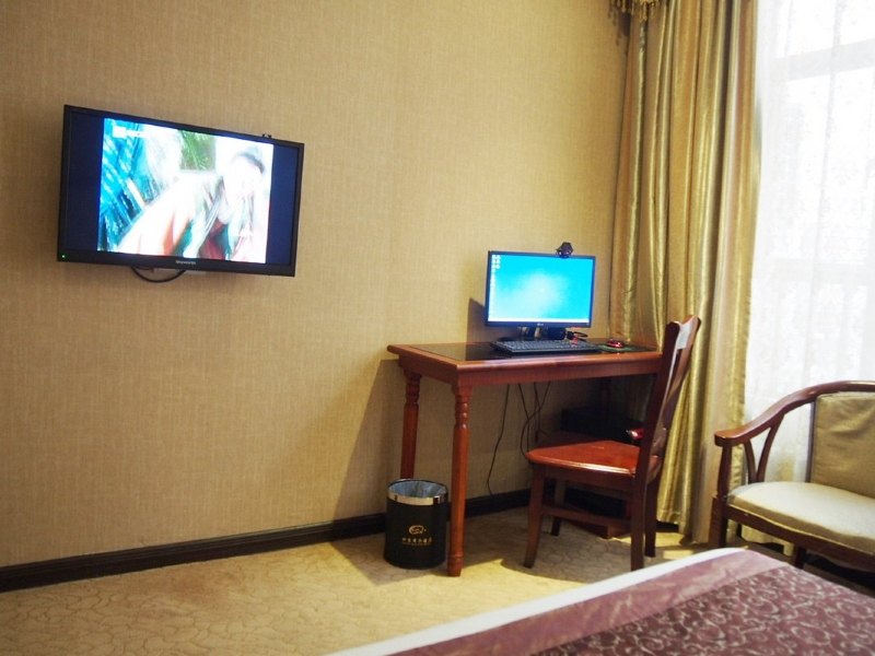 hotelPic