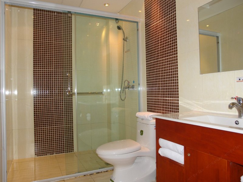 hotelPic