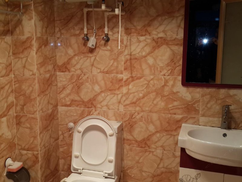 hotelPic