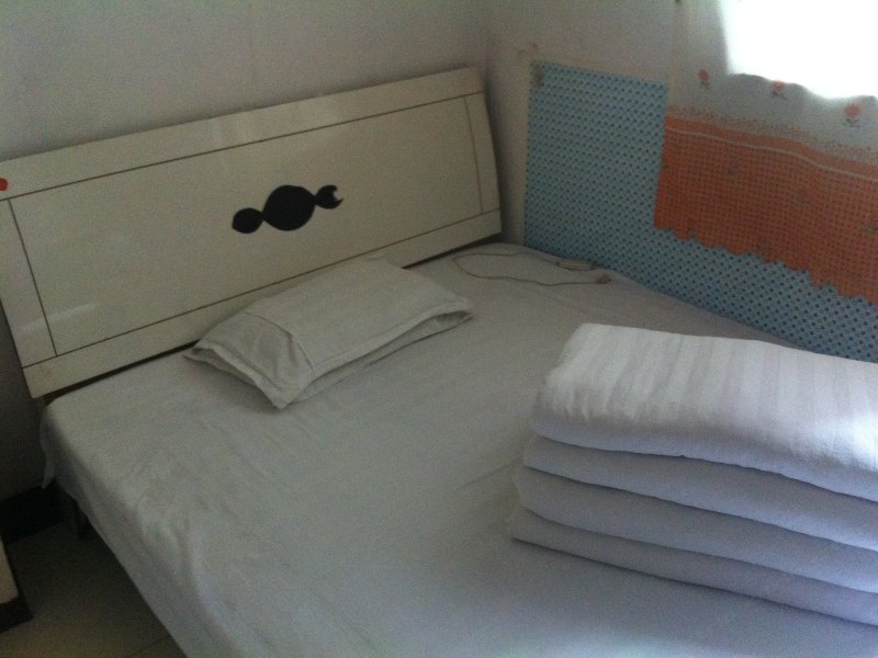 hotelPic
