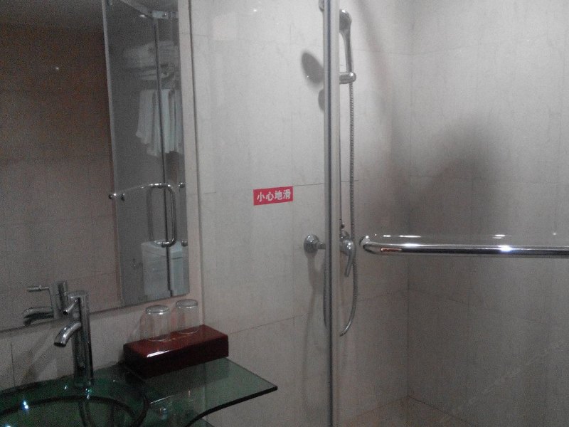 hotelPic