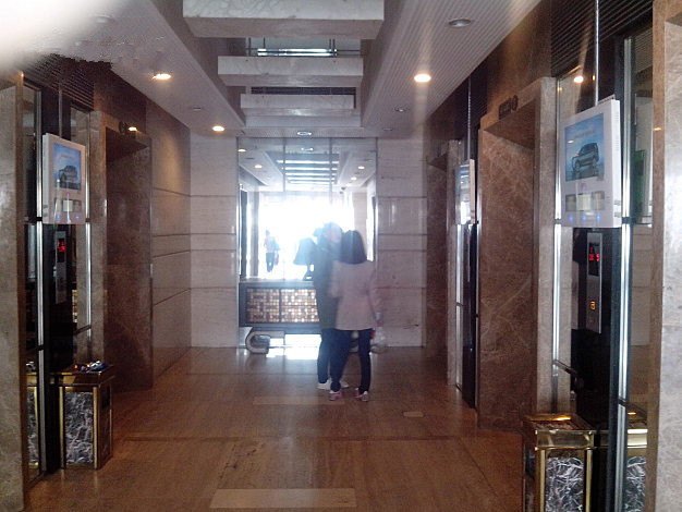 hotelPic
