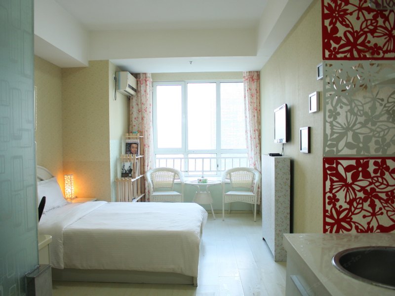 hotelPic