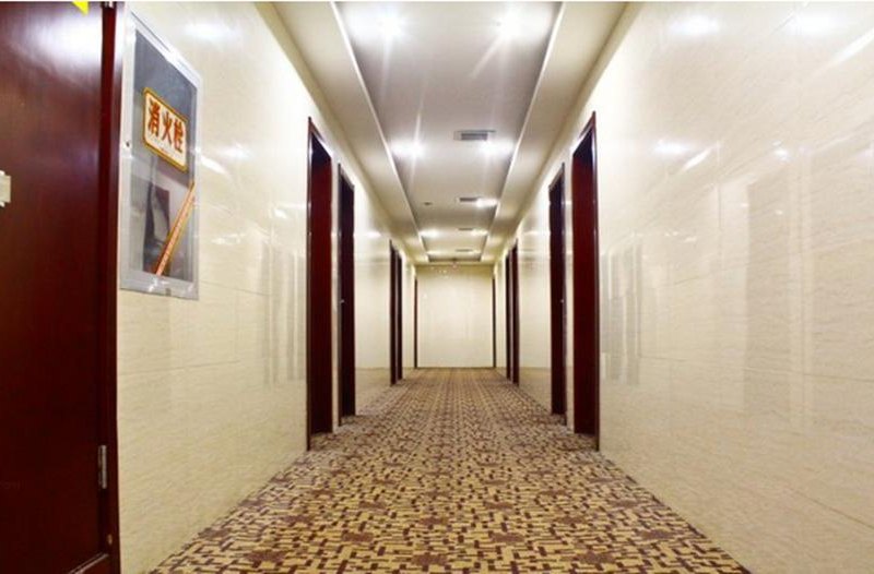 hotelPic