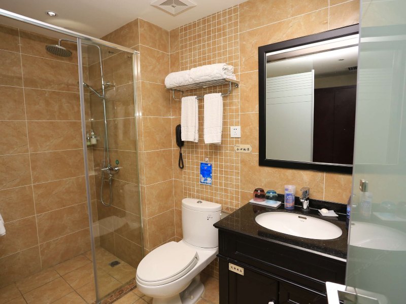 hotelPic