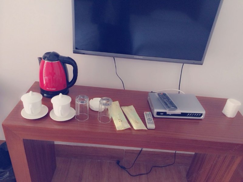 hotelPic