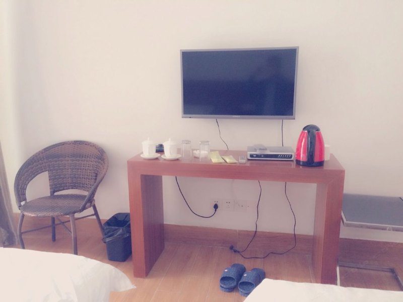 hotelPic