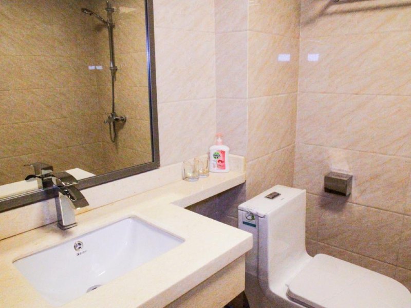 hotelPic