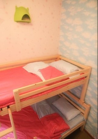 hotelPic