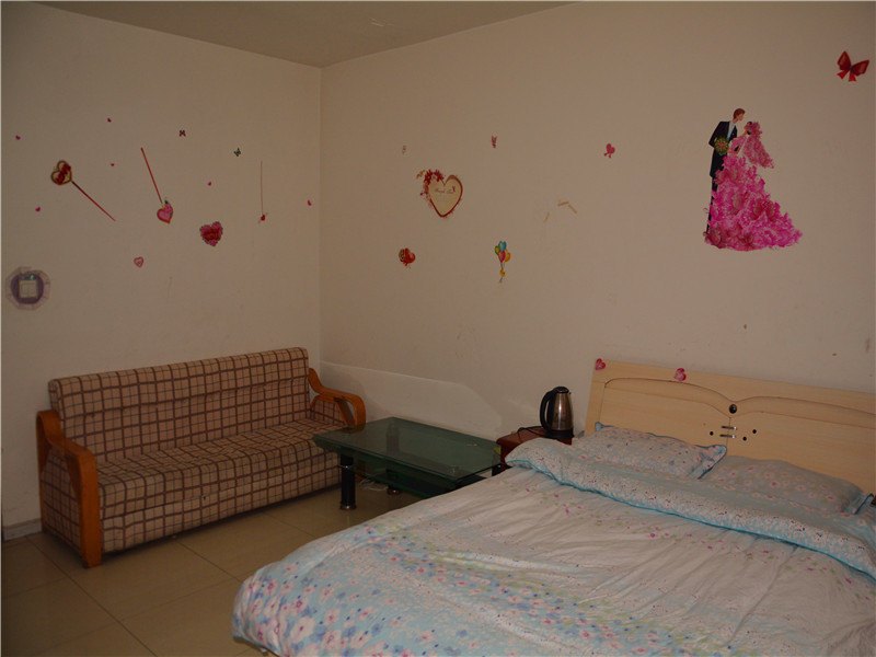 hotelPic