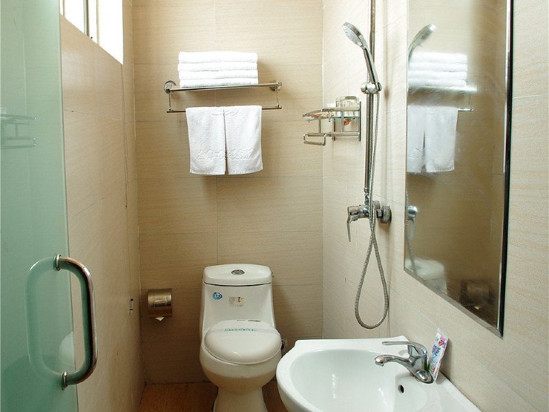hotelPic