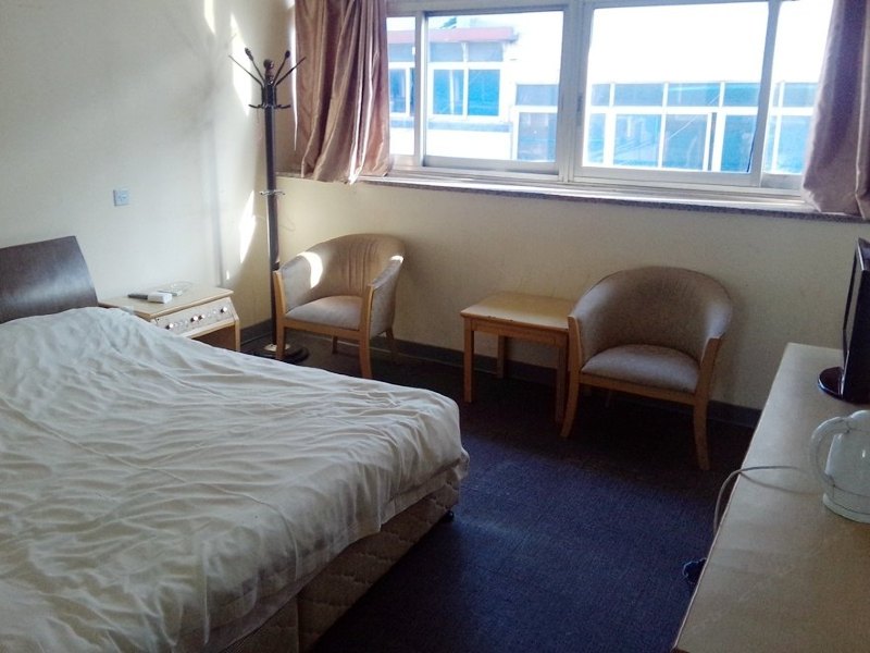 hotelPic