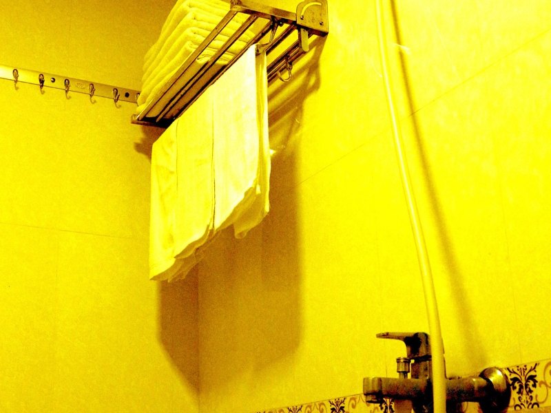 hotelPic