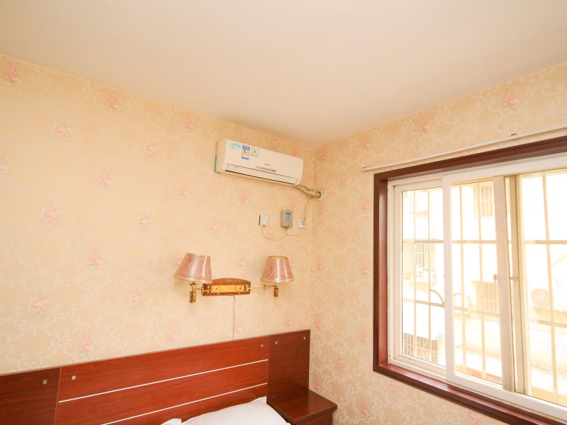 hotelPic