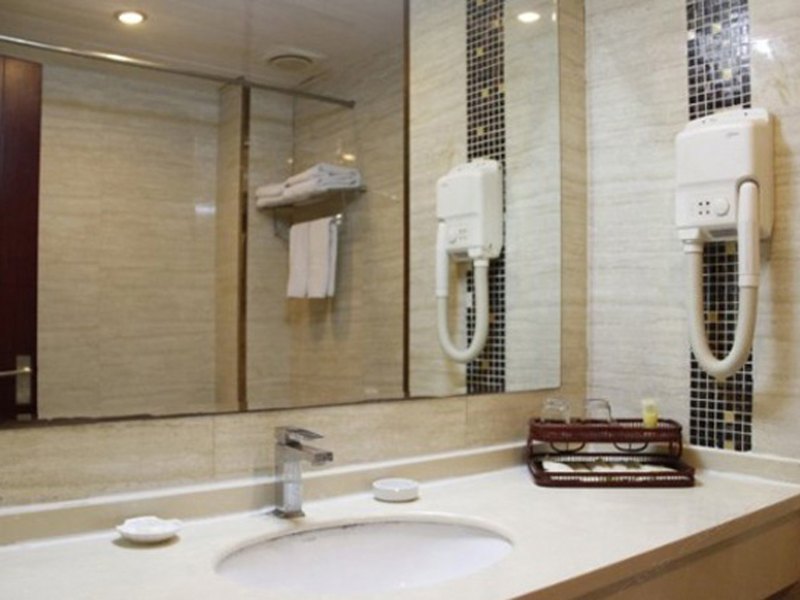 hotelPic
