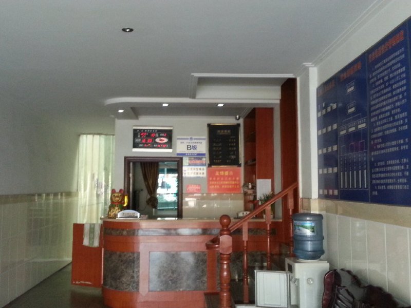 hotelPic