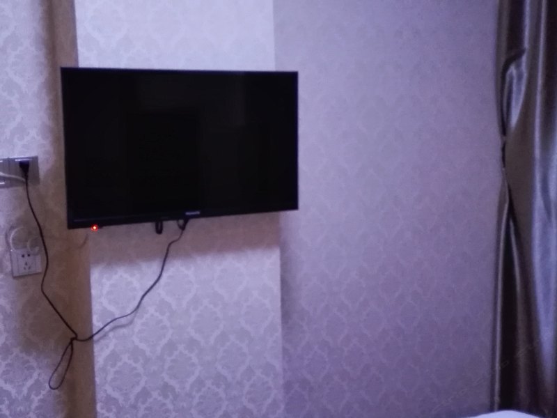 hotelPic