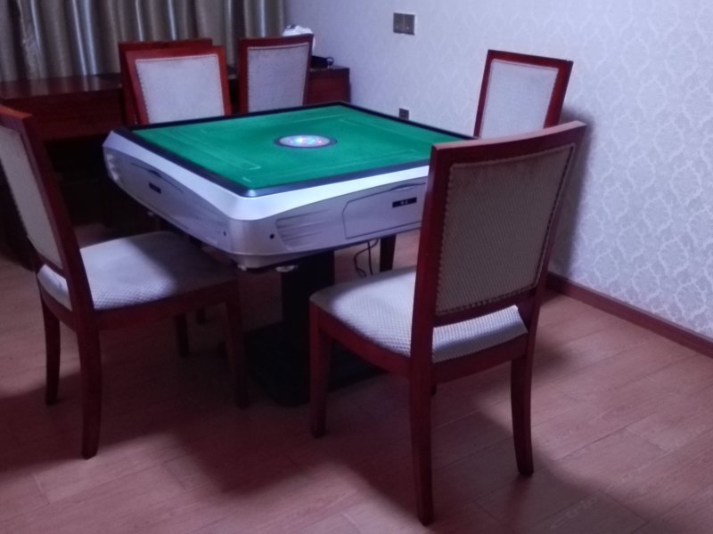 hotelPic