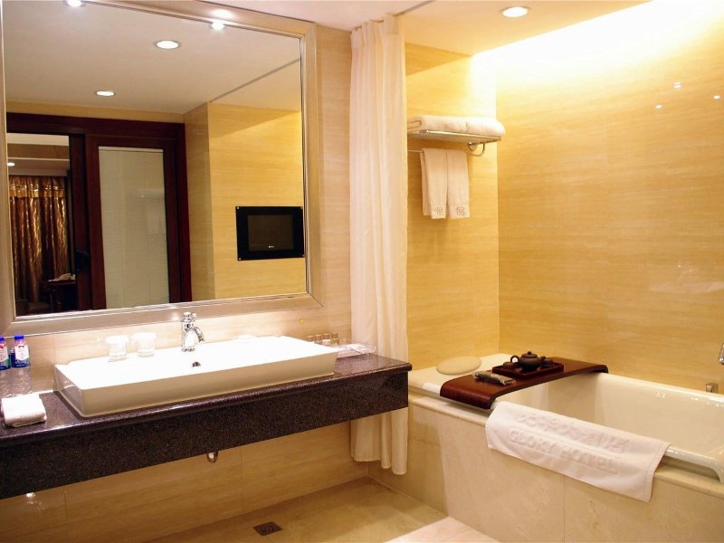hotelPic