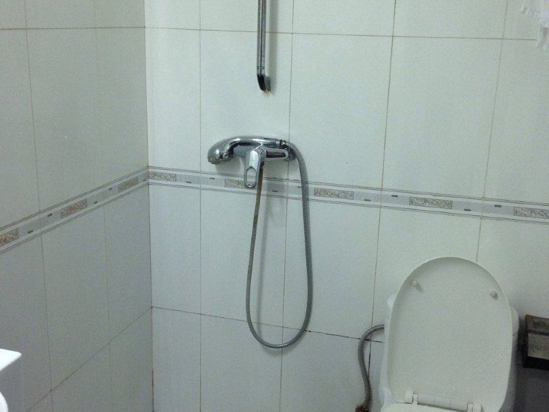 hotelPic