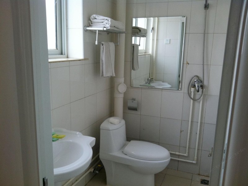 hotelPic