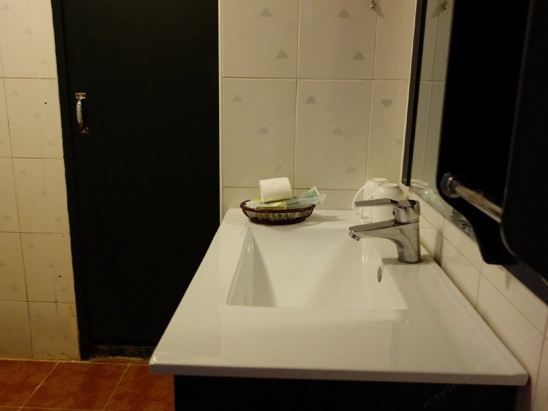 hotelPic