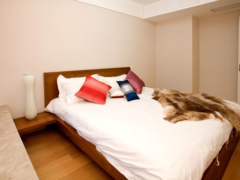 hotelPic