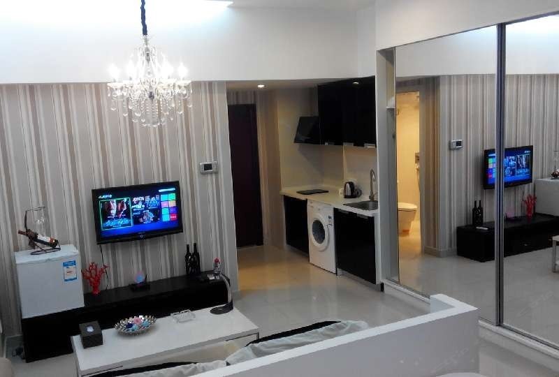 hotelPic