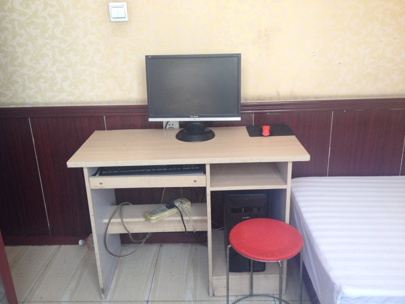 hotelPic