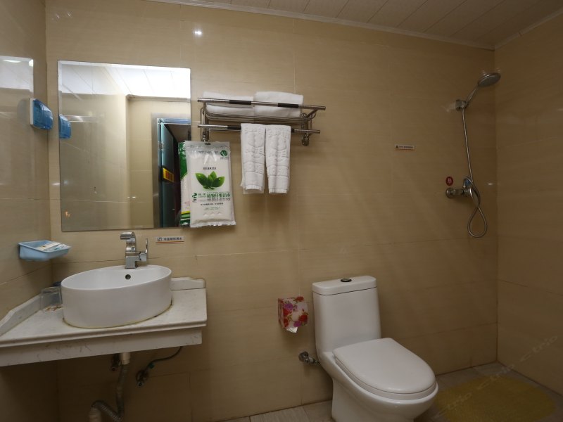 hotelPic