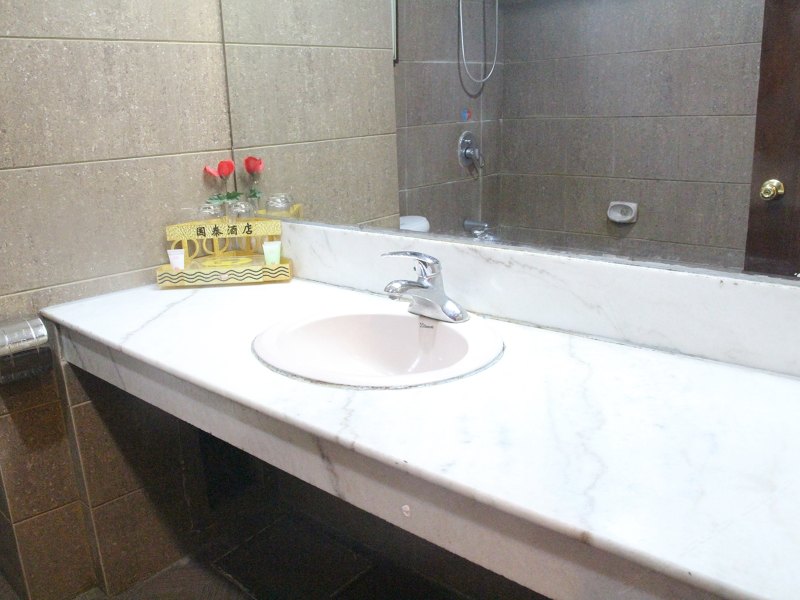 hotelPic