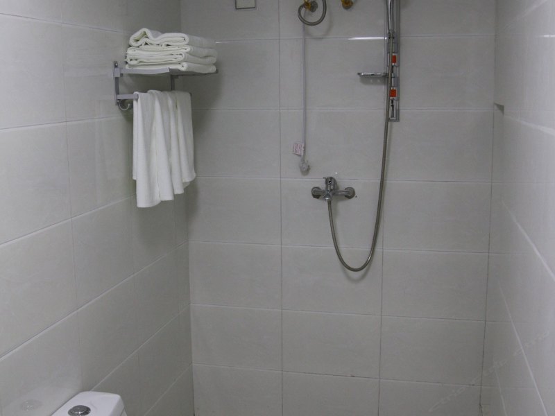 hotelPic