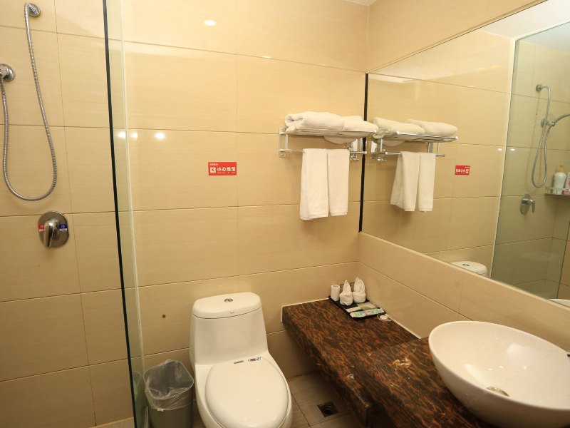 hotelPic