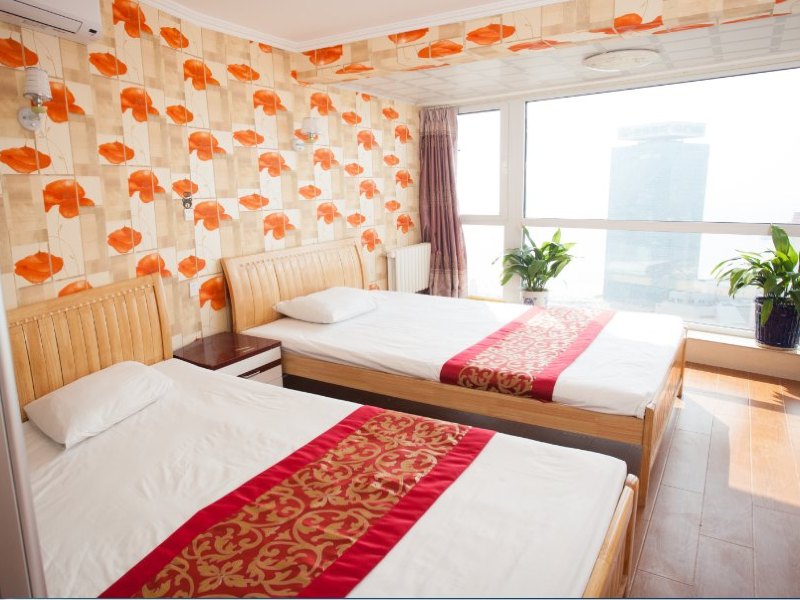 hotelPic