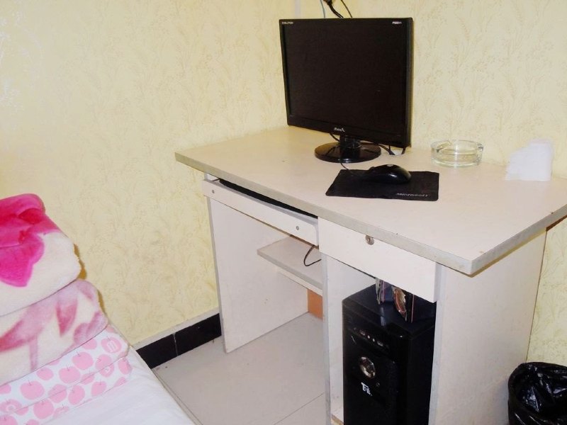 hotelPic