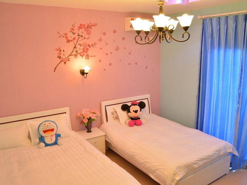 hotelPic