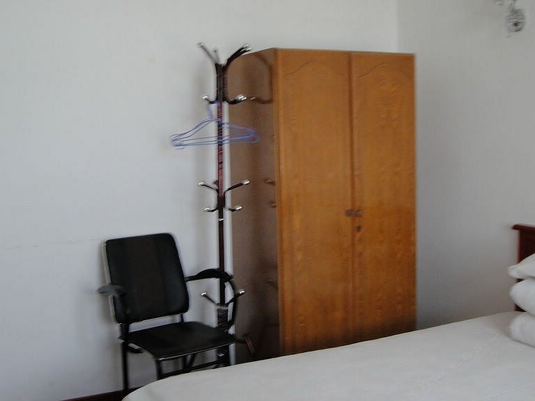 hotelPic