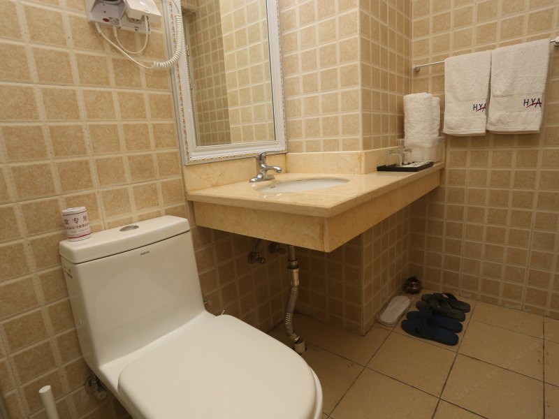 hotelPic