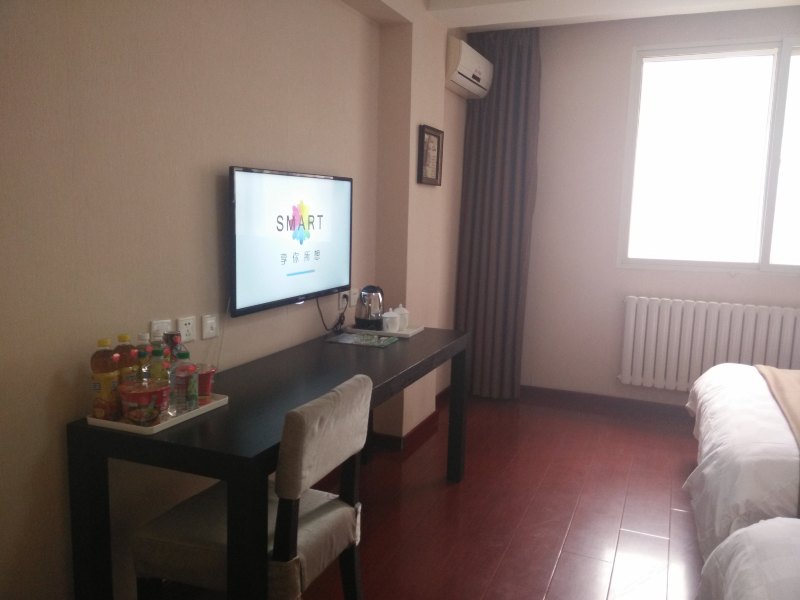 hotelPic