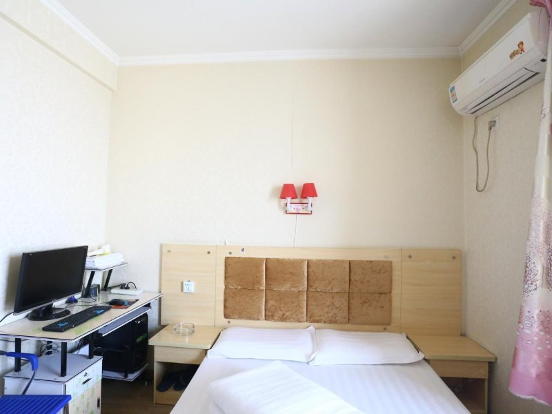 hotelPic
