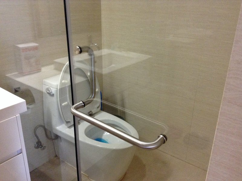 hotelPic