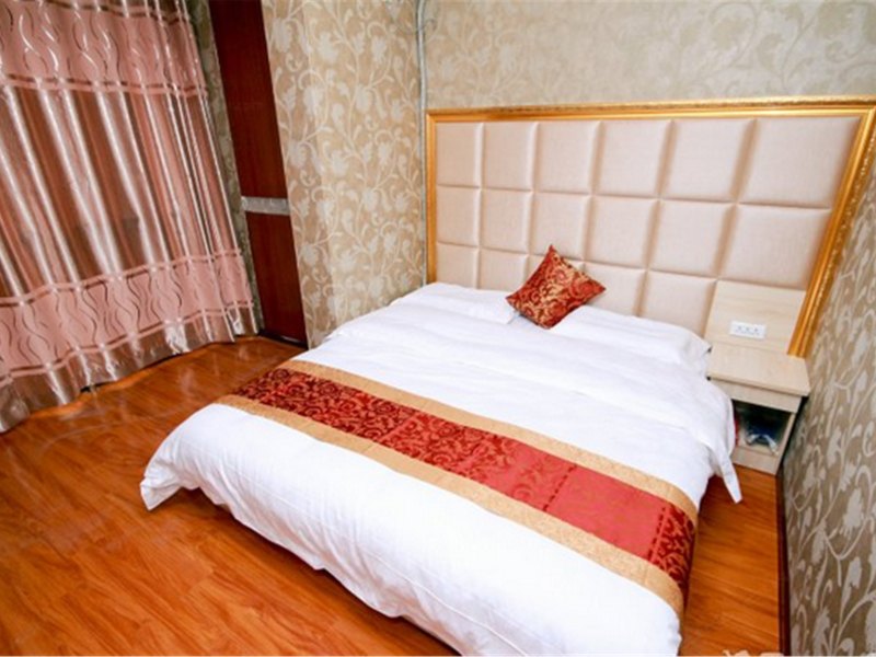 hotelPic