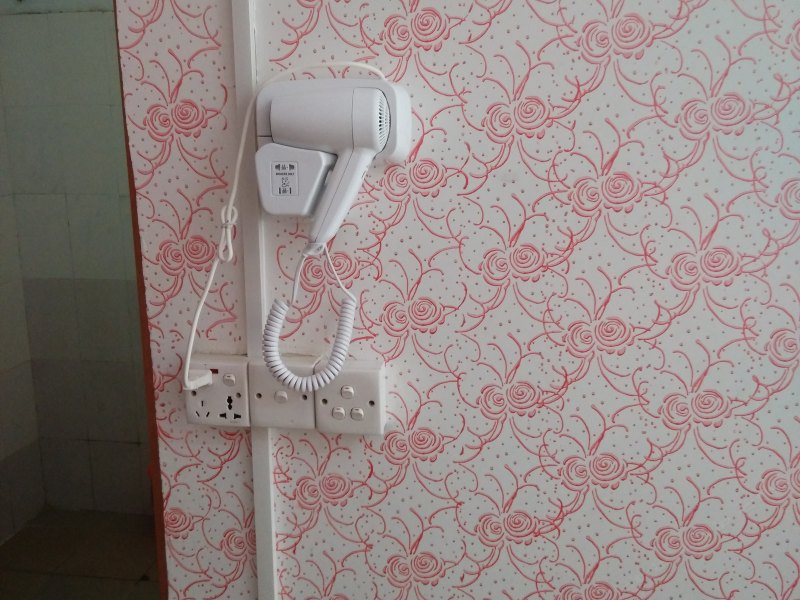 hotelPic