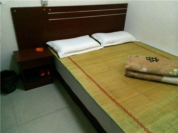 hotelPic