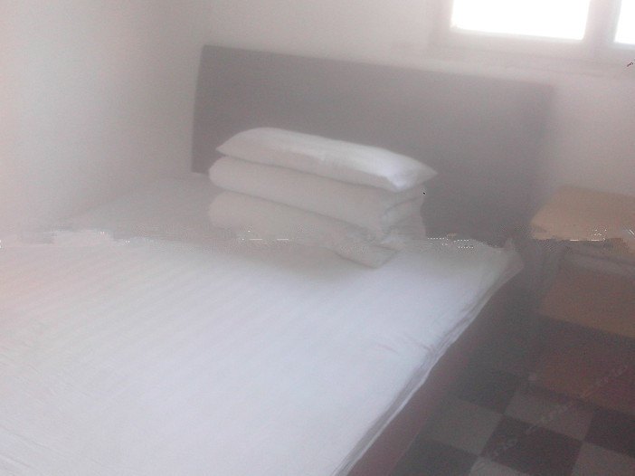 hotelPic