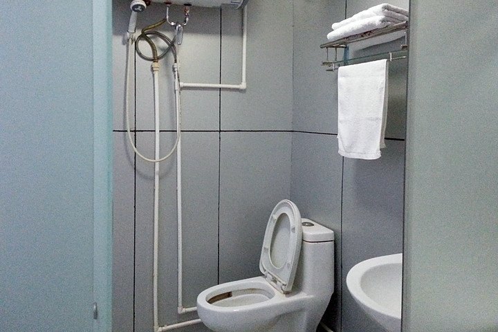 hotelPic